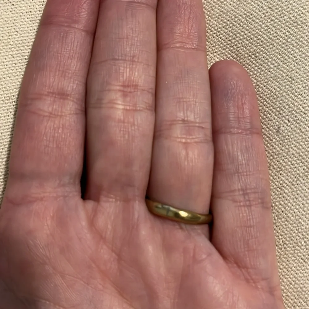 Fade Into the Abstract Wavy Ring in Brass Size 6 - Picture 4 of 4